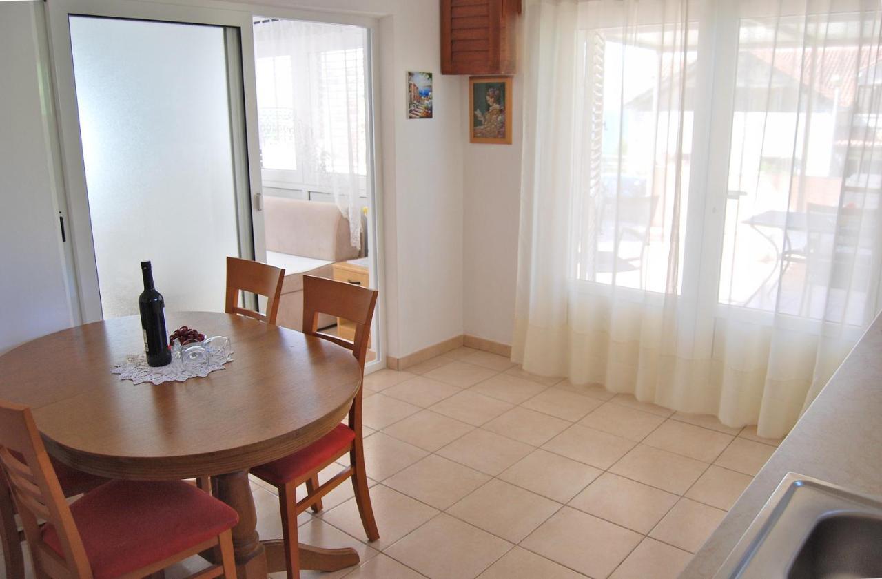 Apartment Lili Splitska Buitenkant foto